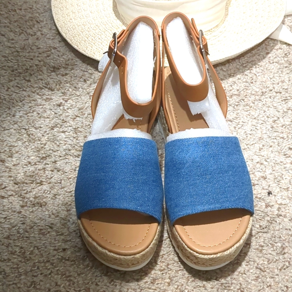 Soda Sandals
